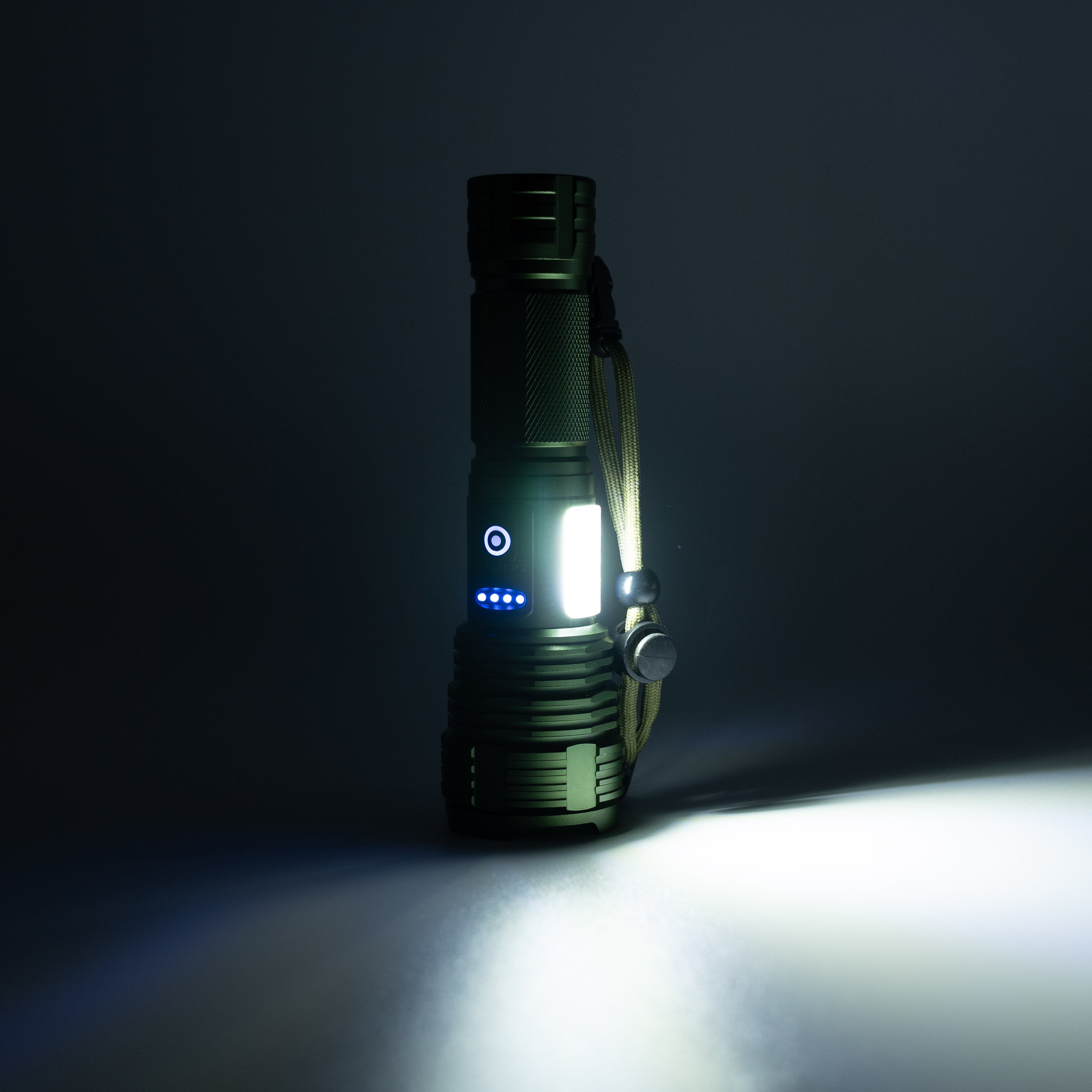 Ultra-High Intensity Flashlight