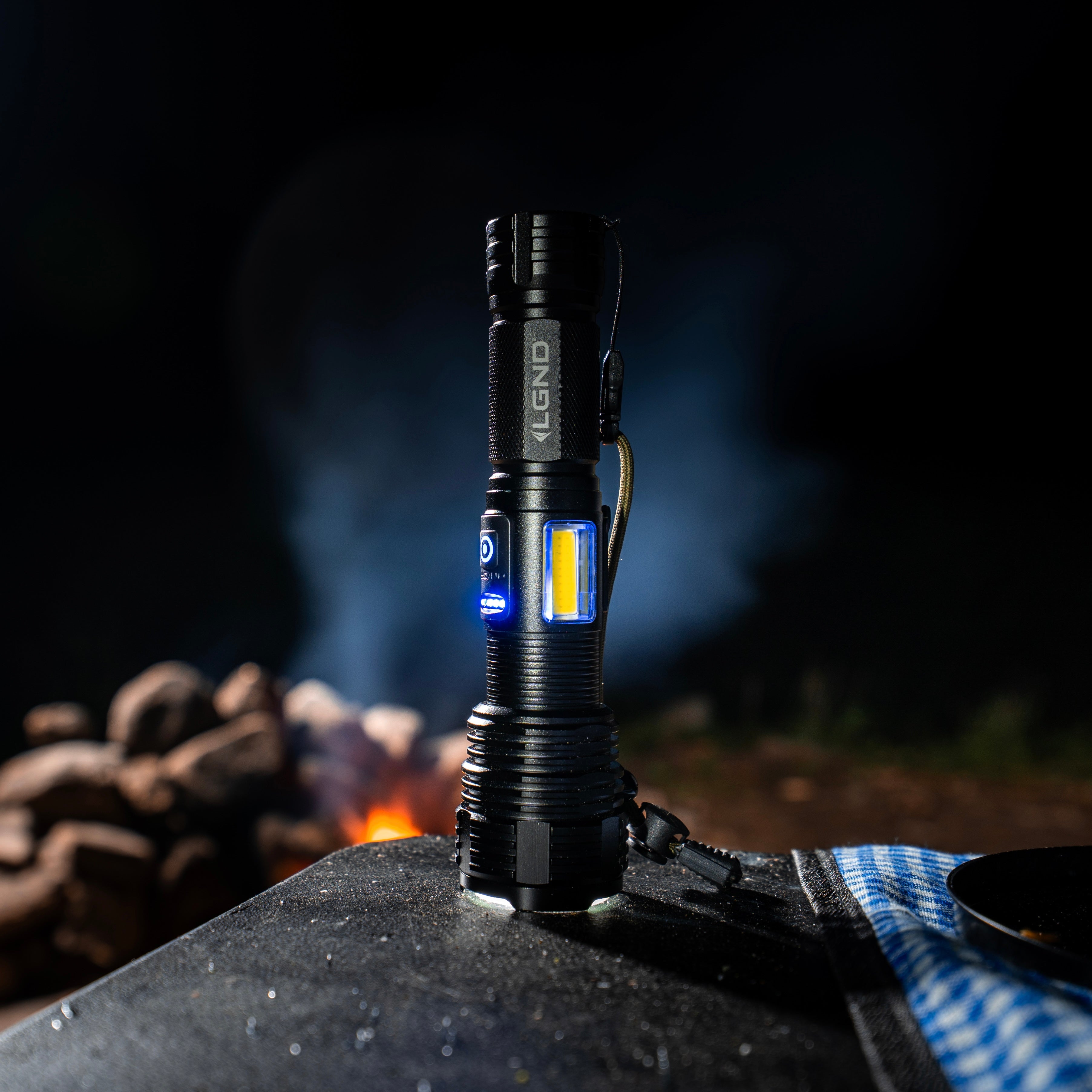 Ultra-High Intensity Flashlight